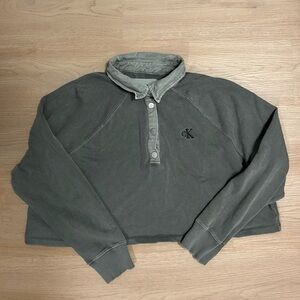 Green Cropped Collared Longsleeve